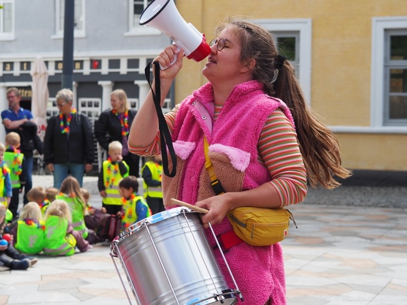 Dea Marie Kjeldsen underviser på det nye sambahold på Skive Musikskole. Arkivfoto: Skive Kommune. 